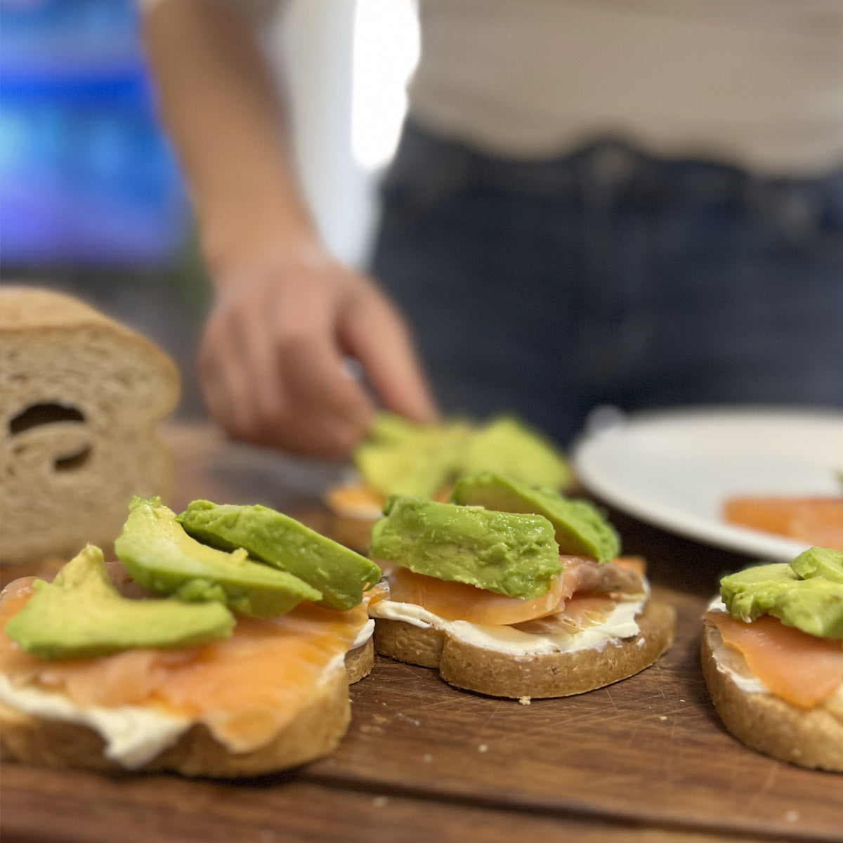 Keto Low Carb Bread Bun 12g Protein 4.8g Carb per 100g - SOKETO Protein Bread 28g Fiber Coconut Oil - Low GI for Diabetics Sandwich Type - 250g
